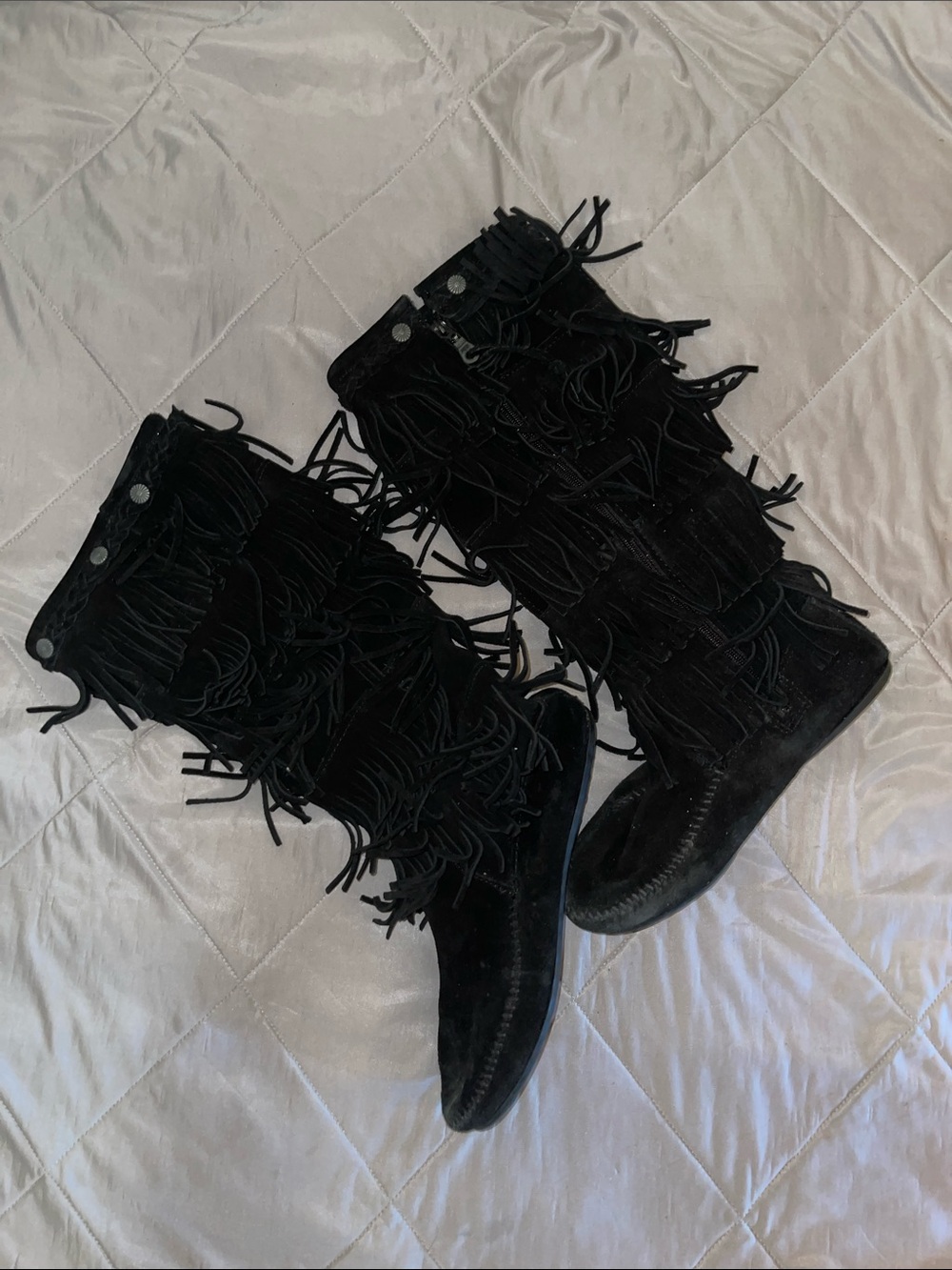 Minnetonka Black Suede Fringe Boots • Western Boho Festival • Size 8